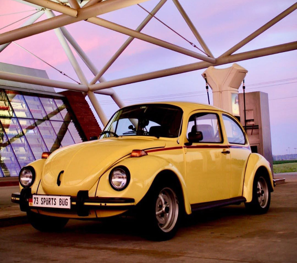 1973 Sports Bug looks amazing in this pic