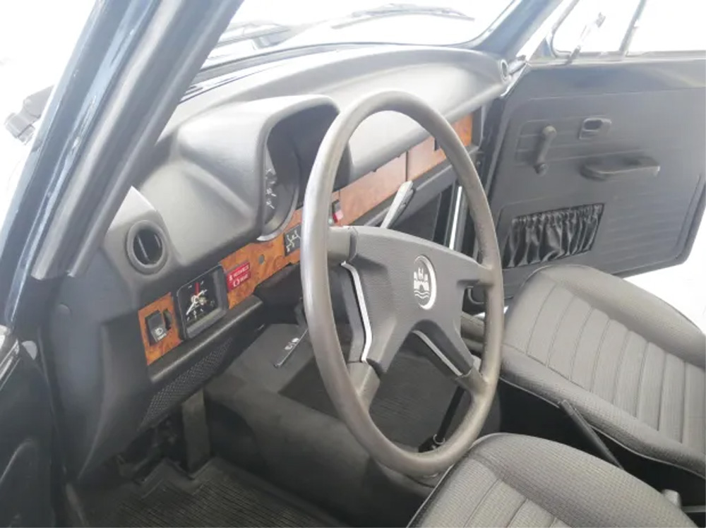 VW Epilogue Edition interior view