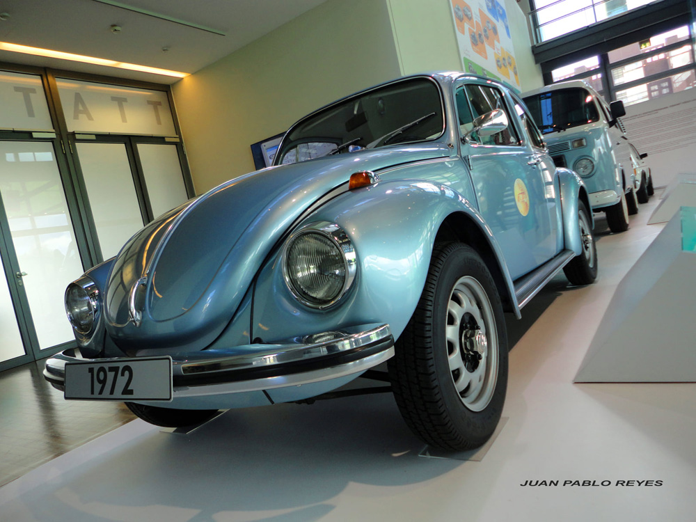 Super Beetle Number 15,007,034 manufactured February 17/1972, surpassed the production record set by FORD MODEL T