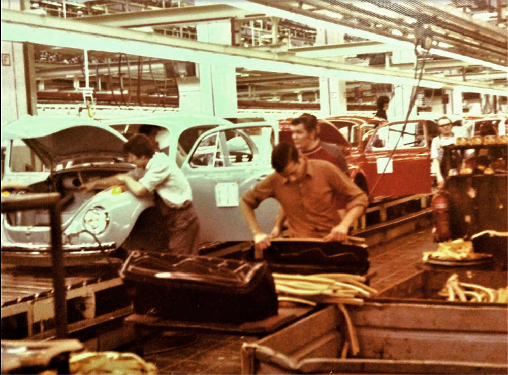 Wolfsburg 1303 Super Beetle production March 1973